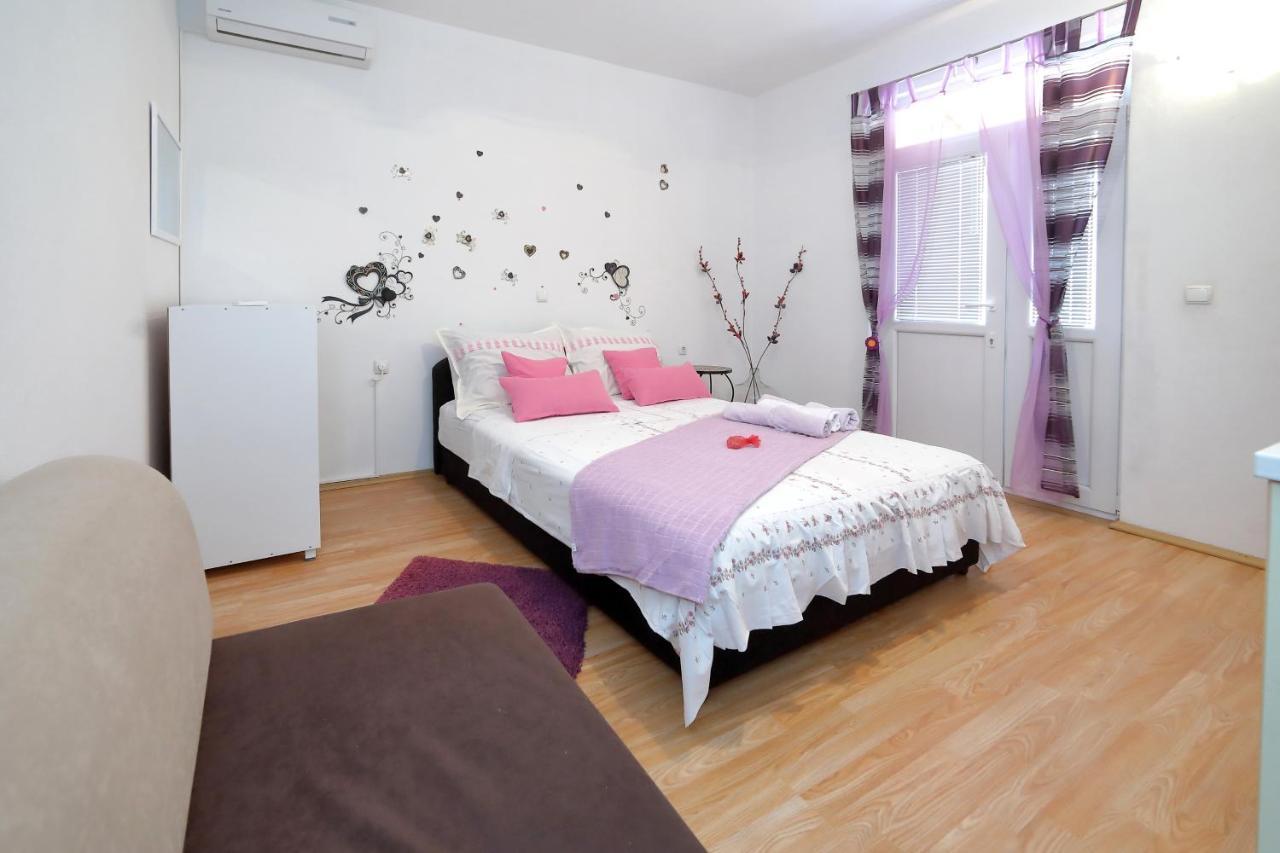 Ivana Apartamento *